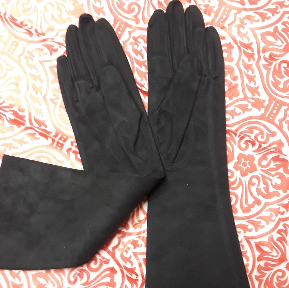 Soft suade black gloves